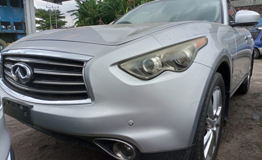 Infiniti FX 35