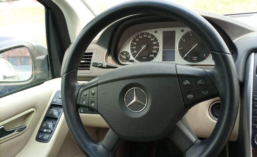Mercedes-Benz B200